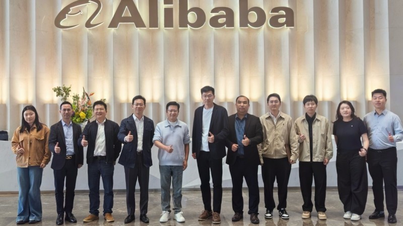 開投集團黨委副書記、副董事長、總經理謝功益一行赴火山引擎、阿里巴巴調研交流